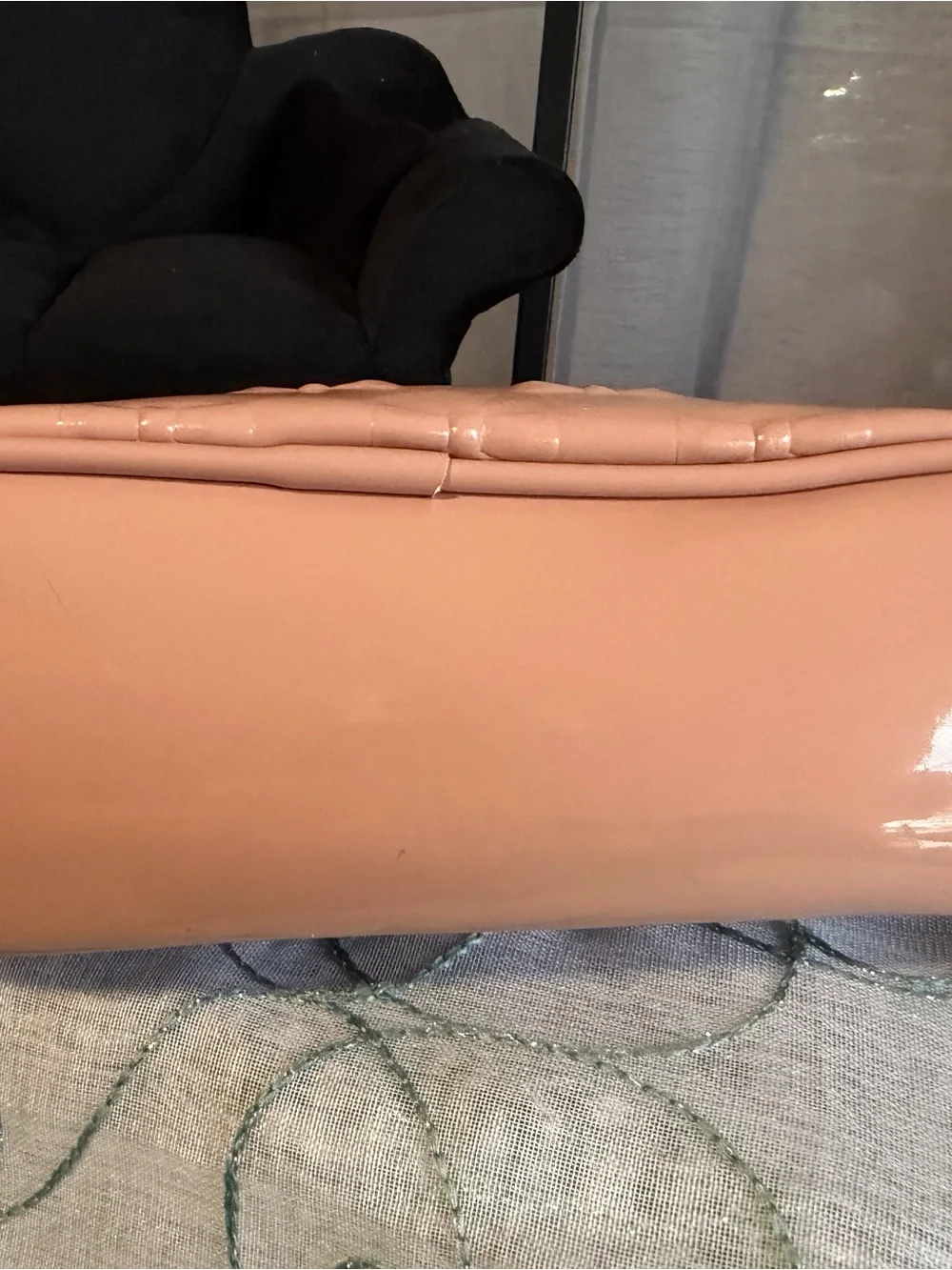 Betsey Johnson Blush Pink Embossed Bow Dome Wristlet / Cosmetic Bag
